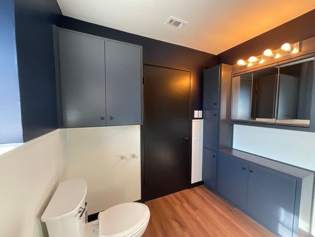 Building Photo - **APPLICATION RECEIVED** Available Now- 2 Bedroom 1 Bath in Granite Shoals, TX with Fenced in Bac...