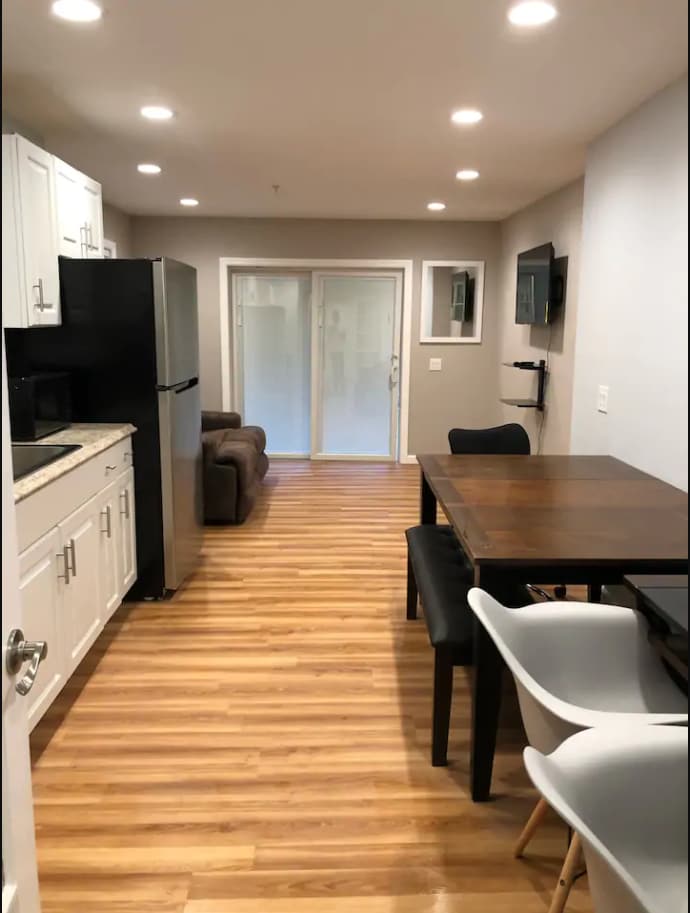 Kitchen/Dining/Living combo - 275 croton dam road