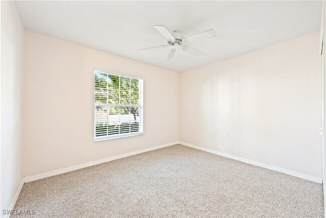 Building Photo - 4925 Sandra Bay Dr