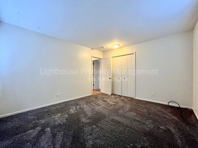 Building Photo - 971 McCarty St NW