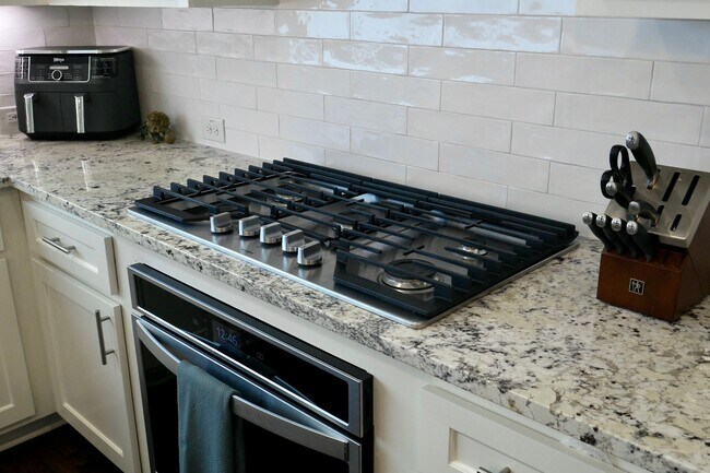 Building Photo - 4233 Watercourse Dr