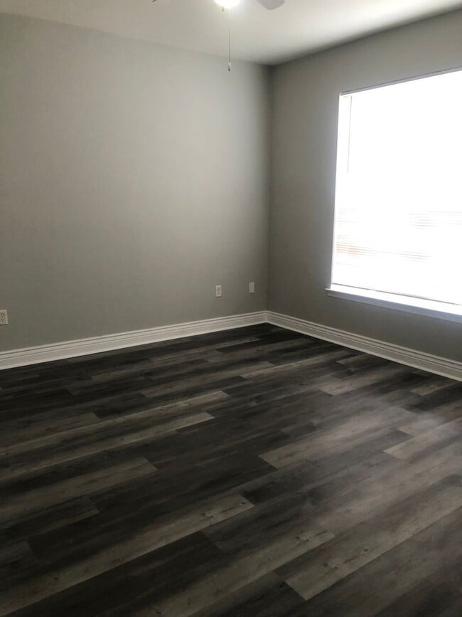 Building Photo - 5550 Pga Blvd