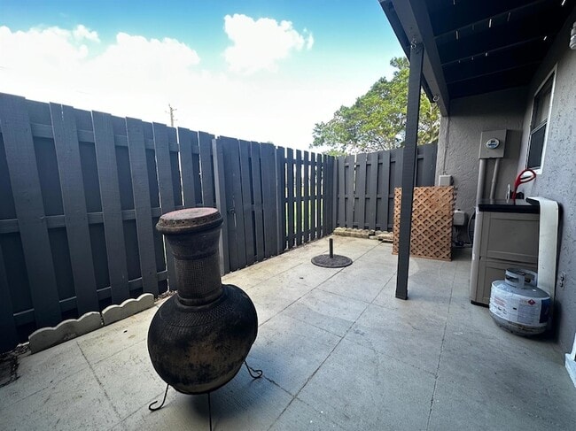 Building Photo - 5704 Channel Dr