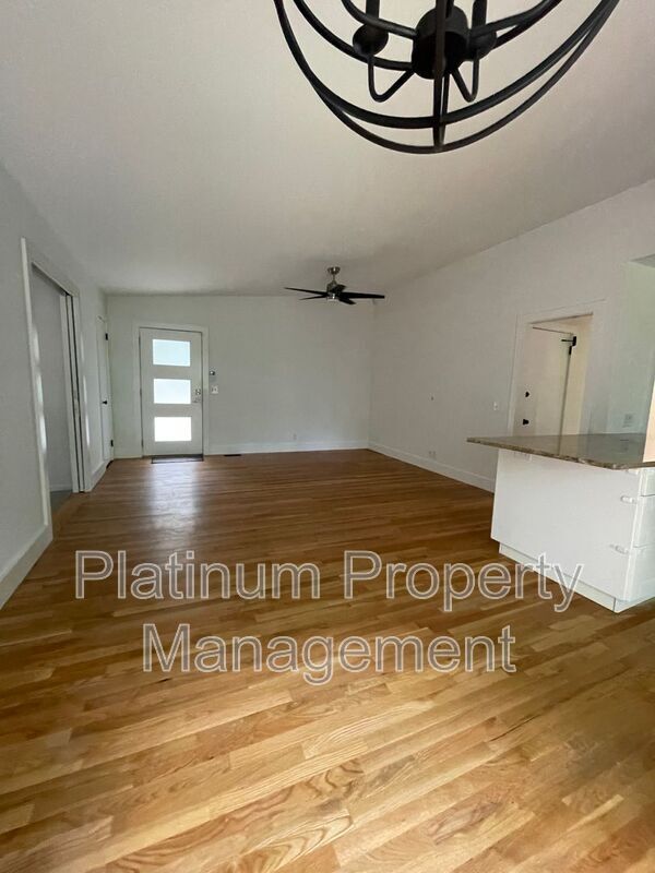 Building Photo - 3828 Donaldson Dr