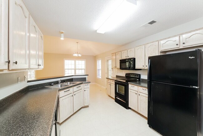 Building Photo - 5956 Armistead St