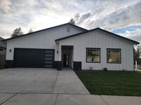 Building Photo - 2722 S Sonora Dr