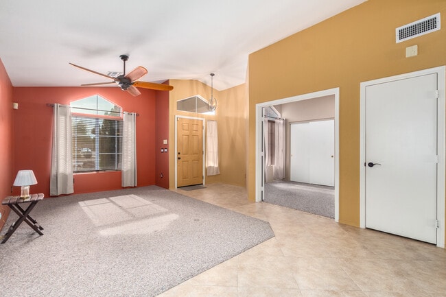 Building Photo - 9150 W Grovers Ave