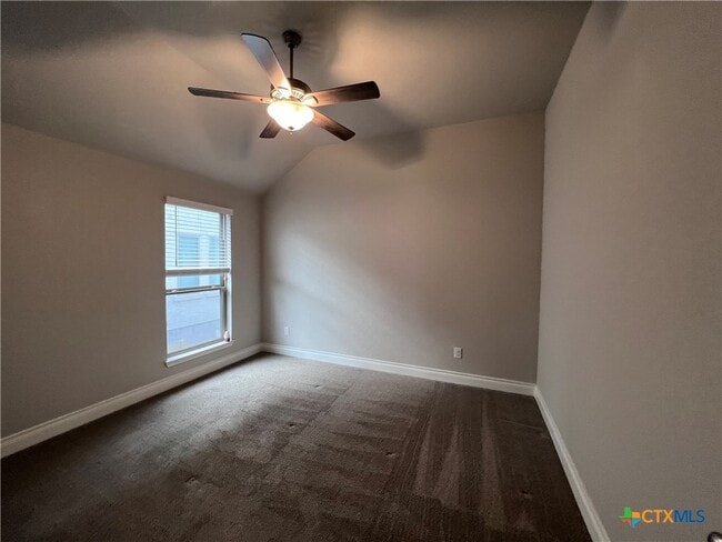 Building Photo - 535 Orchard Way