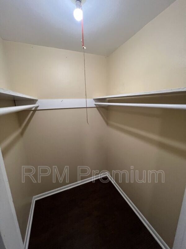 Building Photo - 4114 Florida St