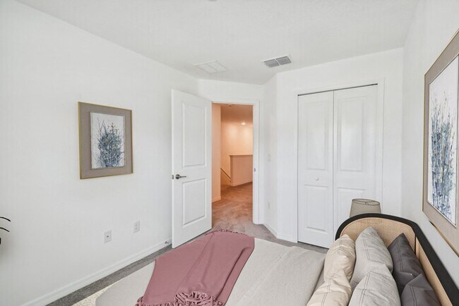 Building Photo - 38118 Fallstone Wy