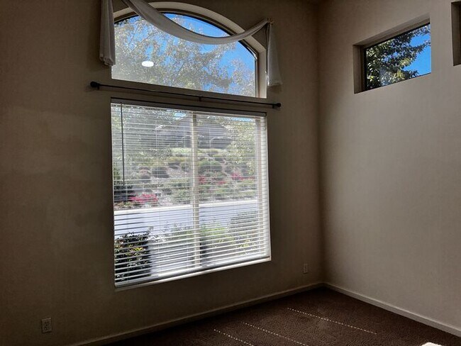 Building Photo - Spacious 3BR, 2BA with Solar and Modern Up...