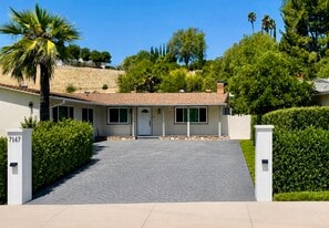 Building Photo - 7147 Pomelo Dr
