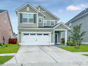 Building Photo - Fully Furnished 3 Bedroom, 2.5 Bathroom Ho...
