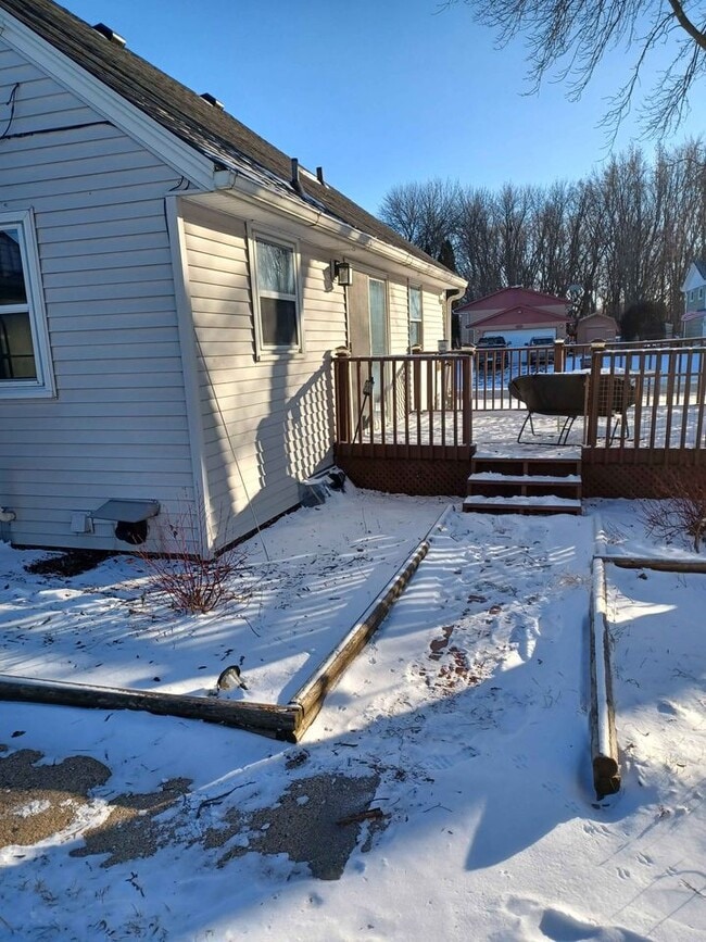 Building Photo - 20515 Chippendale Ave