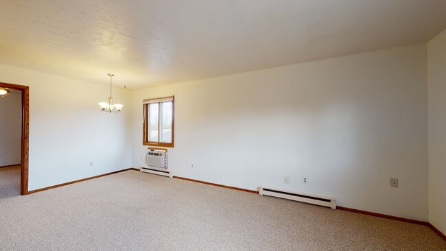 Building Photo - 2525 Hope Dr