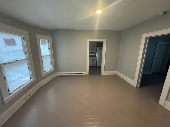 Building Photo - 2 Bedroom House Near Rocky Mount Middle Sc...