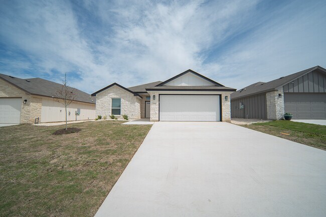 Primary Photo - 1414 Sideoats Ln