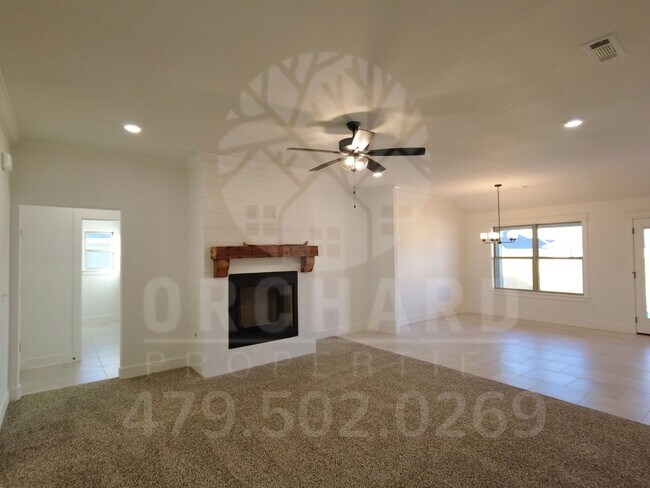 Primary Photo - Siloam Springs- Single-Family Home- Beauti...