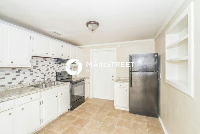 Building Photo - 3 Bedroom Pet-Friendly Home in Jacksonvill...