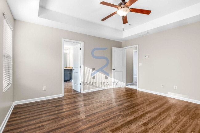 Building Photo - 317 Clover Brook Dr