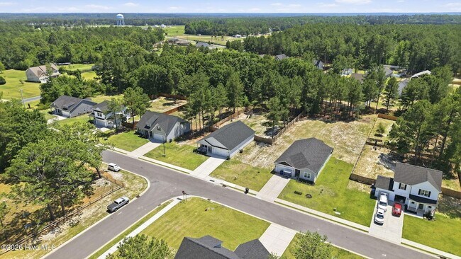 Building Photo - 175 Lonesome Glory Dr