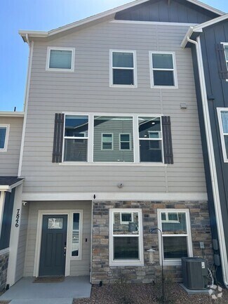 Building Photo - 7846 Seibert Hts