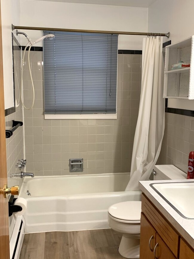 Building Photo - Charming 3-Bedroom, 1-Bath Single-Family Home