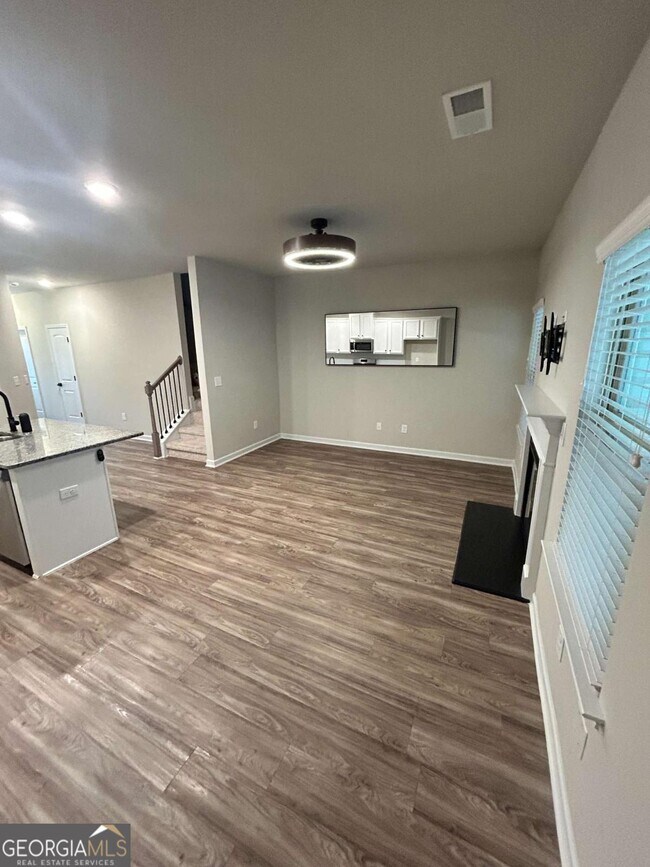 Building Photo - 287 Turtle Creek Dr