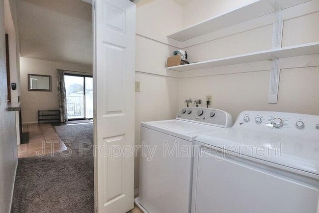 Building Photo - 2394 Alta Garden Ln