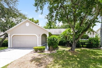 Building Photo - 223 Bent Oak Loop