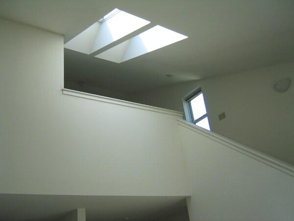 Building Photo - Stylish Loft Apartments Near the Madison A...