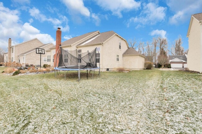 Building Photo - 3796 Village Club Dr