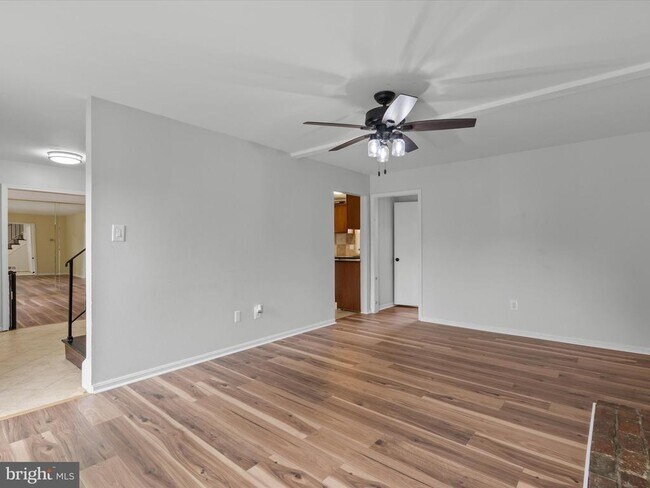 Building Photo - 1001 Archery Dr