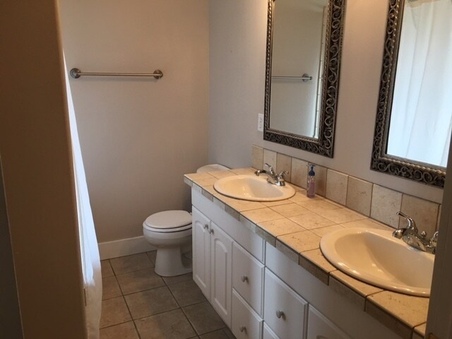 Building Photo - Best location on the Westside