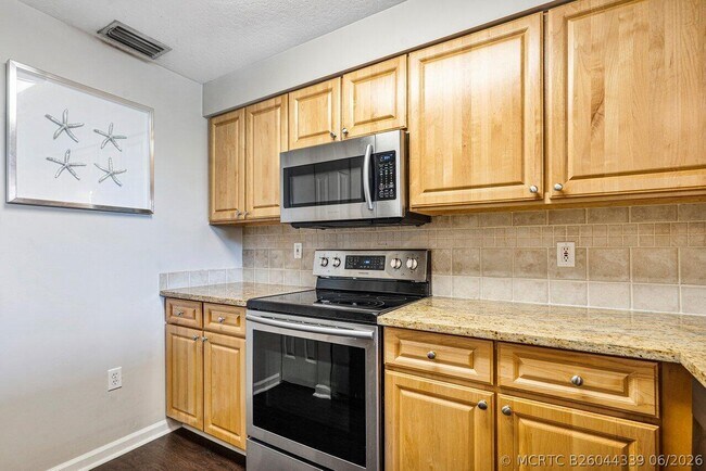 Building Photo - 2016 Alta Meadows Ln