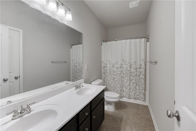 Building Photo - 5216 Apple Grove Rd NE