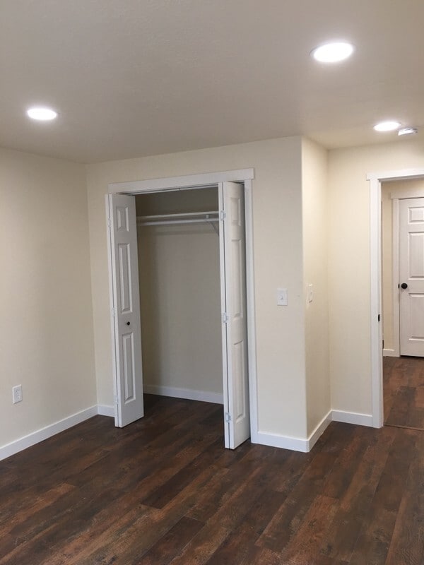 Building Photo - 287 W 500 N