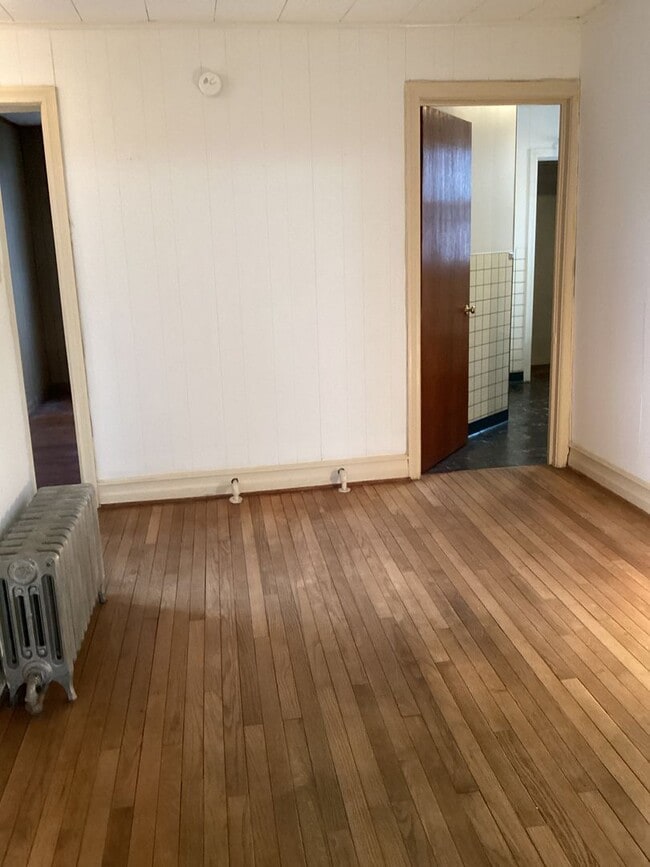 Building Photo - 6- 8 E. Third Street