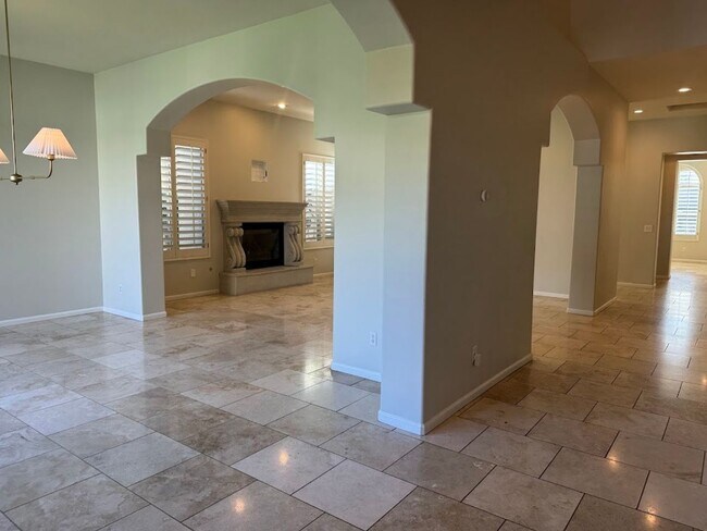 Building Photo - Resort-Style Phoenix Home with Pool, Outdo...