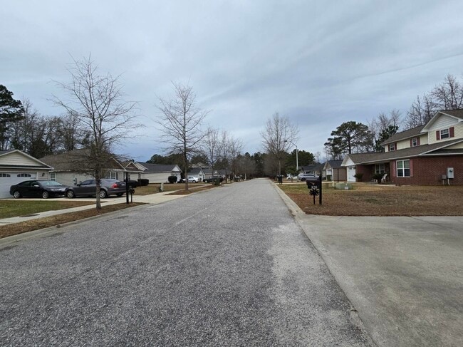 Building Photo - 810 Slidingrock Ln