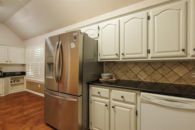 Building Photo - 3726 Pensacola Dr