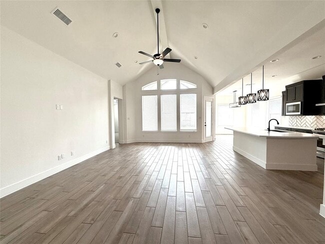 Building Photo - 30421 Zoysia Pt Ln