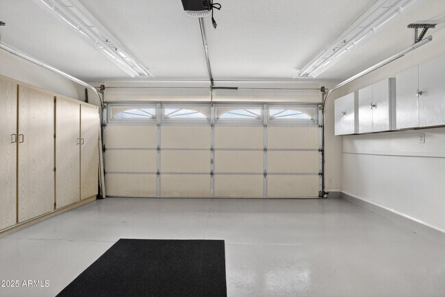 Building Photo - 15481 W Mauna Loa Ln