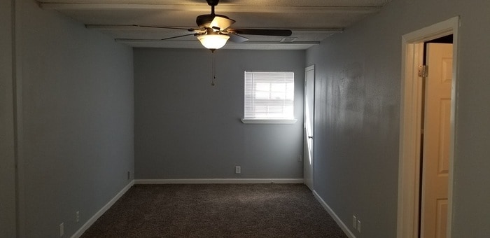 Building Photo - 1002 Quebec Dr