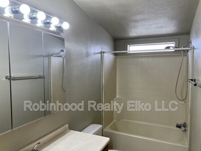 Building Photo - 1288 Stitzel Rd