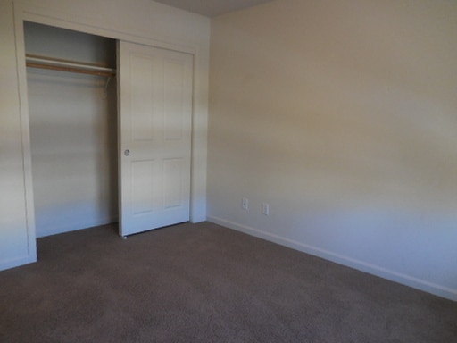Building Photo - Great 3 bedroom - King City Pet friendly h...