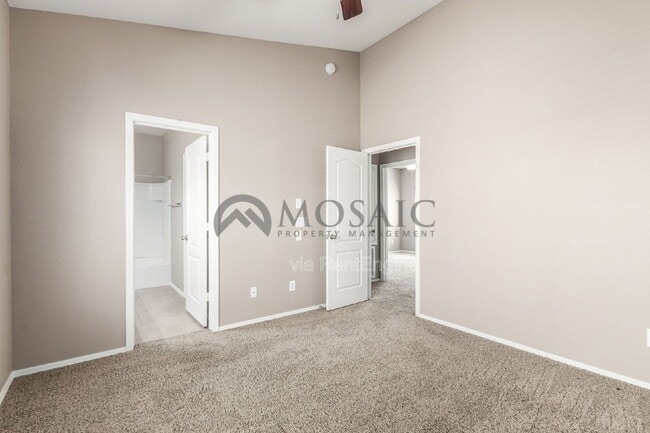 Building Photo - 900 S 94th St