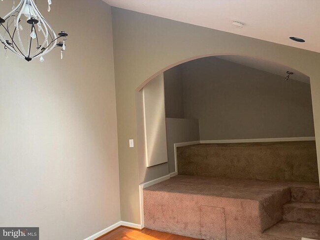Building Photo - 18472 Bishopstone Ct