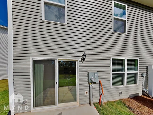 Building Photo - 5102 Hyrule Dr