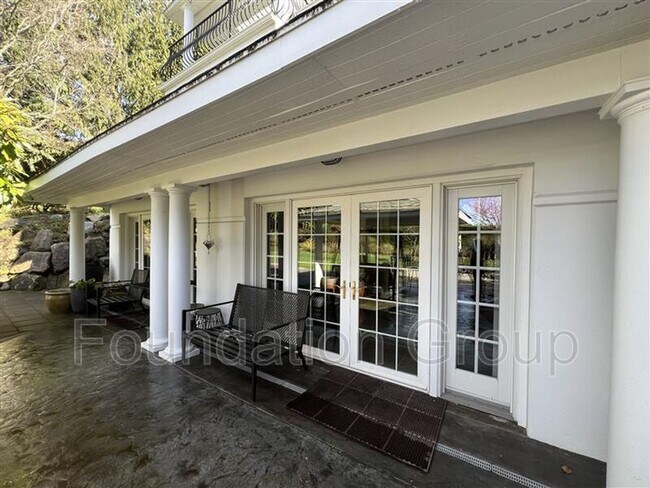 Building Photo - 3417 122nd Pl NE